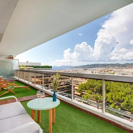 Coup De Coeur! Vue Mer! Terrasse Dangle! Antibes