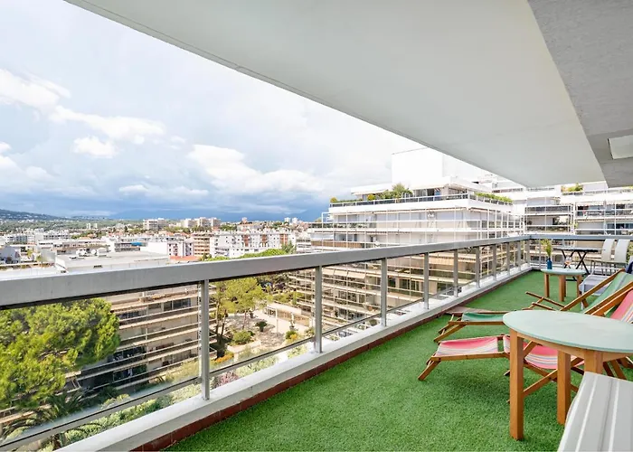 Coup De Coeur! Vue Mer! Terrasse Dangle! *