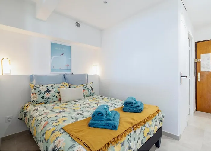 Apartman Coup De Coeur! Vue Mer! Terrasse Dangle! Antibes